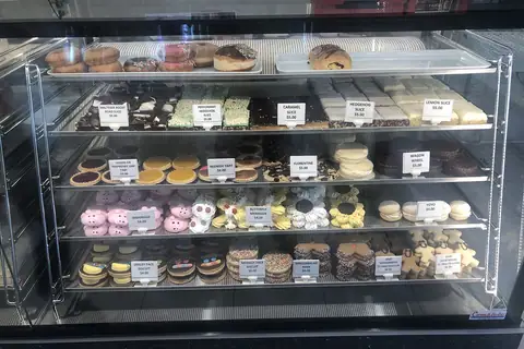 Bibi Cake & Pastry photo 3